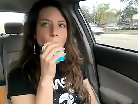 NickiiBianca online show from January 14, 2026, 1:04 pm