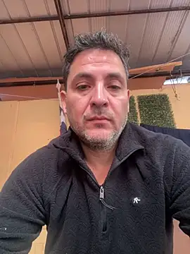 Gonzalodiaz online show from April 27, 2026, 3:21 pm