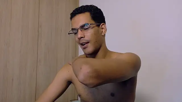 Pikashu7u7 online show from February 17, 2026, 3:04 am