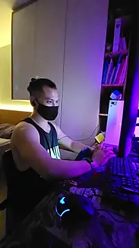 OnlyHand9x online show from March 27, 2026, 4:52 pm