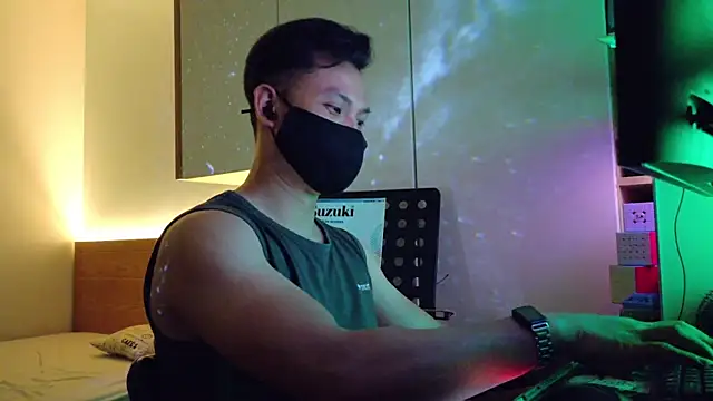 Snapshot of OnlyHand9x chatting on May 26, 2026, 4:49 pm OnlyHand9x online show from May 26, 2026, 4:49 pm