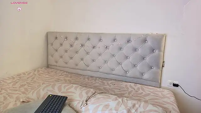 Snapshot of Diamond__cherry69 chatting on February 16, 2026, 1:43 pm Diamond cherry69 online show from February 16, 2026, 1:43 pm