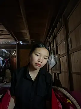 nanaa71 online show from January 12, 2026, 2:18 am