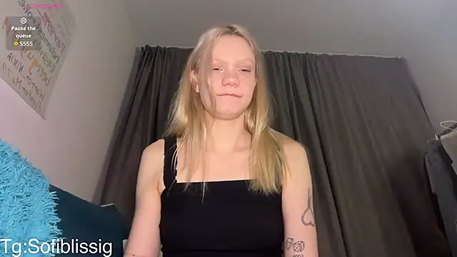 Snapshot of Bl1ssfulSof1 chatting on February 21, 2026, 6:54 pm Bl1ssfulSof1 online show from February 21, 2026, 6:54 pm