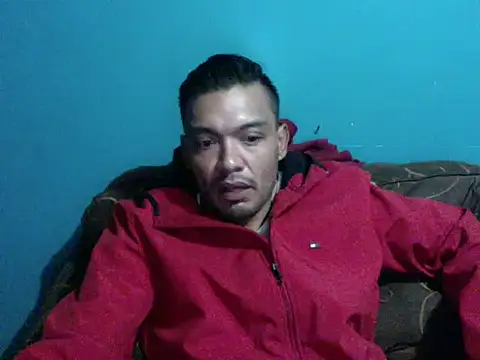 latinomoreno95 online show from January 17, 2026, 2:04 am