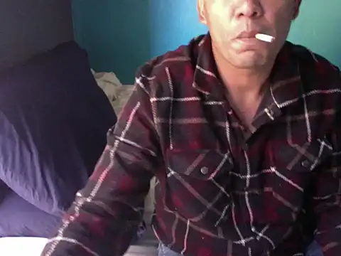 latinomoreno95 online show from February 12, 2026, 5:45 pm