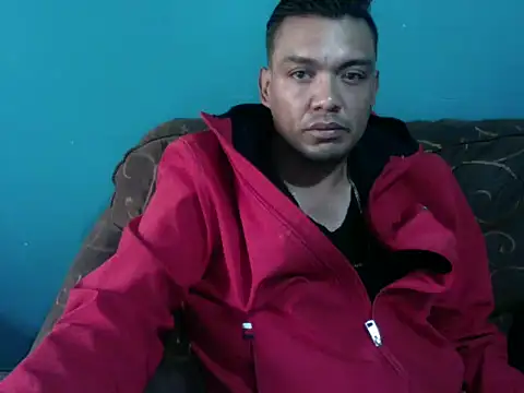 latinomoreno95 online show from January 8, 2026, 8:59 pm