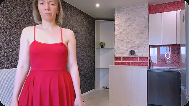 Snapshot of Amanda_Luxe chatting on May 18, 2026, 3:28 am Amanda Luxe online show from May 18, 2026, 3:28 am