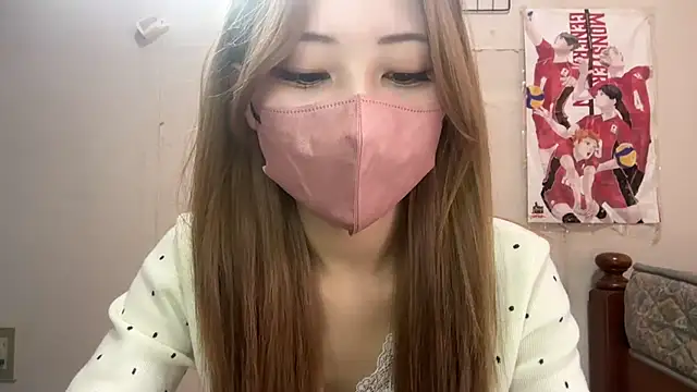 Snapshot of Sena_o0 chatting on February 13, 2026, 5:40 am Sena o0 online show from February 13, 2026, 5:40 am