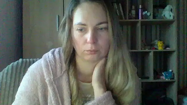 Snapshot of VikiLove765 chatting on February 28, 2026, 4:34 am VikiLove765 online show from February 28, 2026, 4:34 am