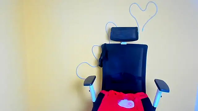 Madonna Fire online show from April 16, 2026, 1:01 pm