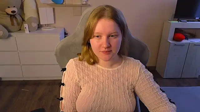 Ol1via online show from April 23, 2026, 3:13 am