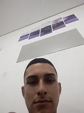 Fefe2805 online show from March 25, 2026, 10:30 pm