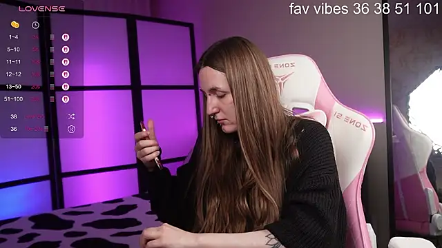 Alice Goth online show from March 18, 2026, 1:46 pm