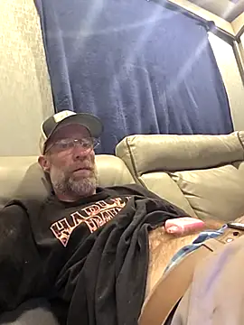 tittycum3636 online show from April 15, 2026, 9:15 am