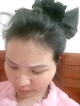 kira0021 online show from January 12, 2026, 12:56 pm