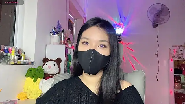 Tieu-May online show from May 10, 2026, 12:03 am