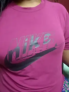 Snapshot of tamil-Diya90 chatting on February 4, 2026, 10:05 pm tamil-Diya90 online show from February 4, 2026, 10:05 pm