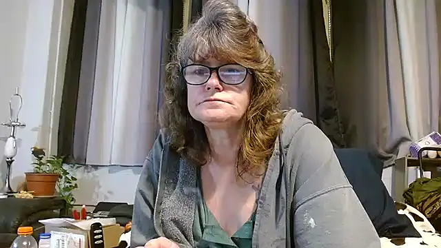 ladylavende3 online show from March 13, 2025, 6:05 am