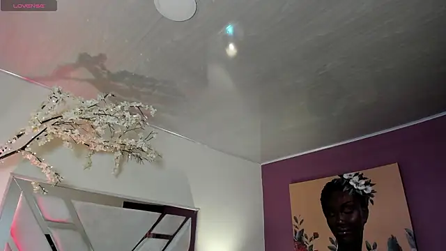 Astrid williams online show from March 6, 2026, 3:45 am