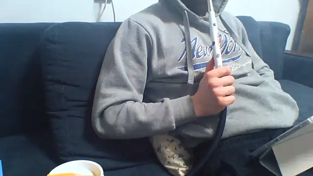 KaelNox online show from May 4, 2026, 8:44 pm