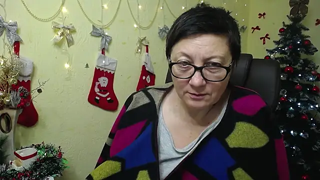 EmilyL0ve online show from January 7, 2026, 3:39 pm