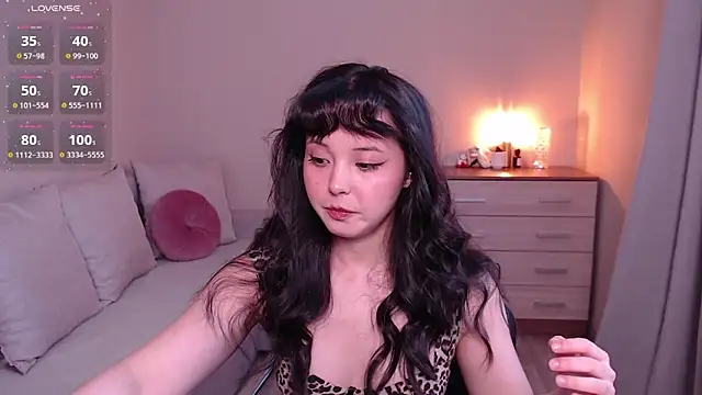 lia hetty online show from March 29, 2026, 1:46 pm