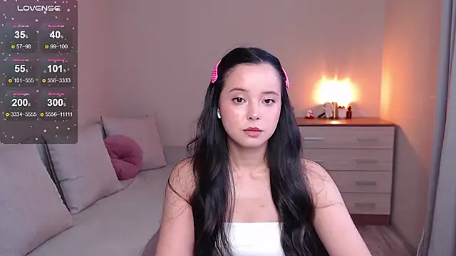 lia hetty online show from October 7, 2025, 1:01 pm