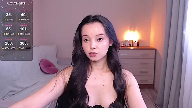 lia hetty online show from September 12, 2025, 11:21 am