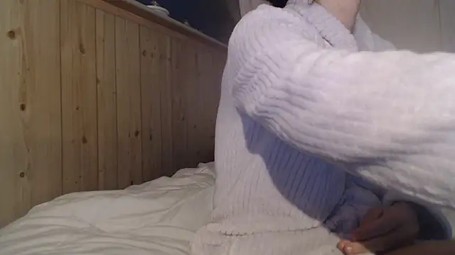 Snapshot of saraswirls69@xh chatting on May 9, 2026, 12:41 pm saraswirls69xh online show from May 9, 2026, 12:41 pm