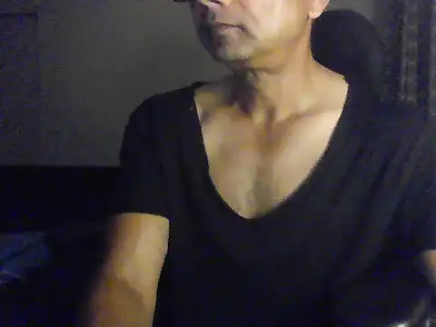 Snapshot of Moh-Moksha chatting on February 18, 2026, 9:33 pm Moh-Moksha online show from February 18, 2026, 9:33 pm