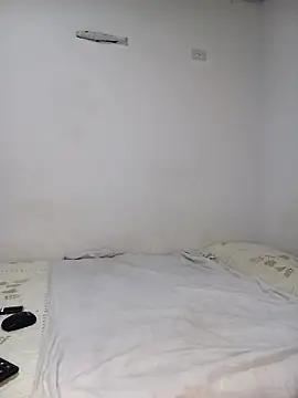 Snapshot of IIv0ryN0IIReX-XX chatting on March 1, 2026, 1:33 pm IIv0ryN0IIReX-XX online show from March 1, 2026, 1:33 pm