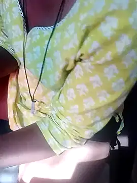 Snapshot of Sexy_sara09 chatting on January 19, 2026, 5:44 am Sexy sara09 online show from January 19, 2026, 5:44 am