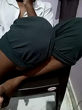 Snapshot of Sexy_sara09 chatting on March 3, 2026, 11:39 am Sexy sara09 online show from March 3, 2026, 11:39 am