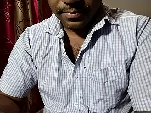 Snapshot of Lucky___05 chatting on May 17, 2026, 6:57 am Lucky 05 online show from May 17, 2026, 6:57 am