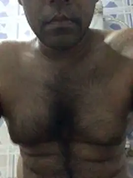 Snapshot of Lucky___05 chatting on May 26, 2026, 5:22 pm Lucky 05 online show from May 26, 2026, 5:22 pm