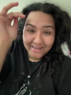 Angeliccreamyrican online show from February 9, 2026, 3:32 pm