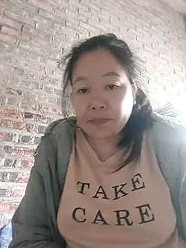 Snapshot of donaaa2 chatting on March 10, 2026, 6:28 am donaaa2 online show from March 10, 2026, 6:28 am