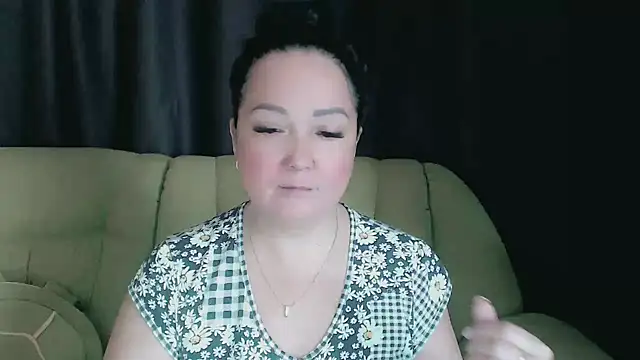 Snapshot of infinity_loveliness chatting on September 20, 2025, 6:51 am infinity loveliness online show from September 20, 2025, 6:51 am