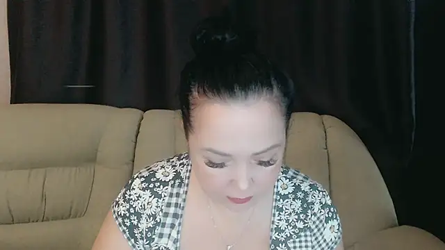 Snapshot of infinity_loveliness chatting on October 1, 2025, 6:18 am infinity loveliness online show from October 1, 2025, 6:18 am