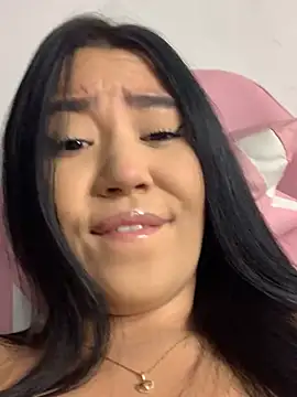 DulcePiink online show from February 14, 2026, 7:47 pm