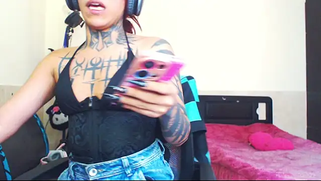 jazmin wolf online show from April 23, 2026, 4:08 pm