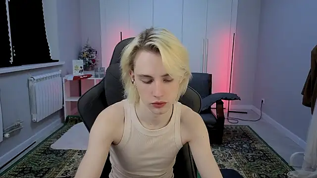 lucidangelok1 online show from March 17, 2026, 11:35 am