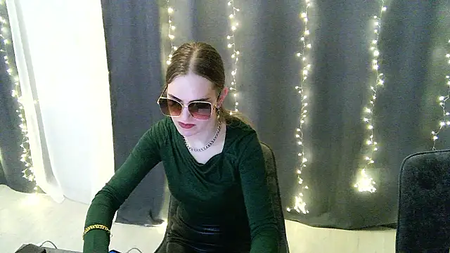 ZaraCharming online show from February 18, 2026, 6:59 pm