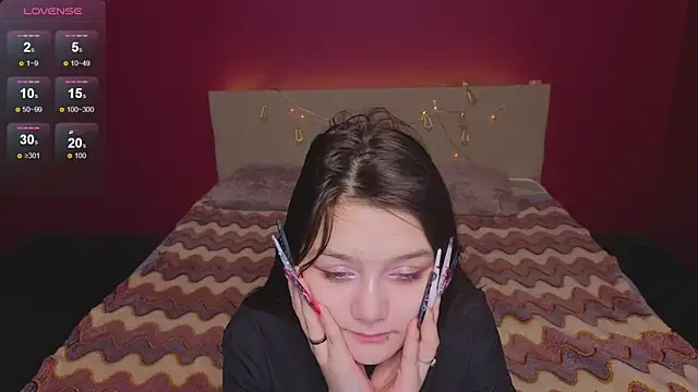 xxxnaughtyfoxyxxx online show from April 7, 2026, 9:33 am