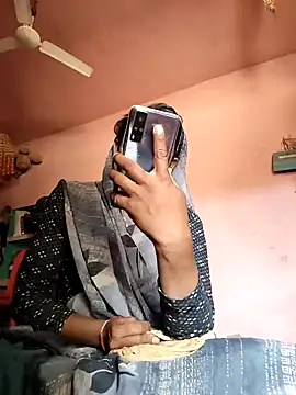 lodhi8080 online show from April 12, 2026, 8:17 am