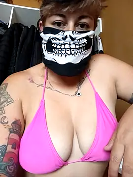 Snapshot of lovely-andrea chatting on January 15, 2026, 6:11 pm lovely-andrea online show from January 15, 2026, 6:11 pm