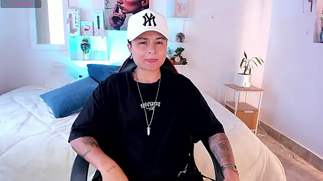 Zury Ramirez online show from March 14, 2026, 7:20 pm