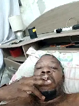 Snapshot of Negaomalinha1 chatting on February 17, 2026, 6:38 pm Negaomalinha1 online show from February 17, 2026, 6:38 pm