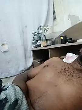 Negaomalinha1 online show from April 6, 2026, 9:38 pm